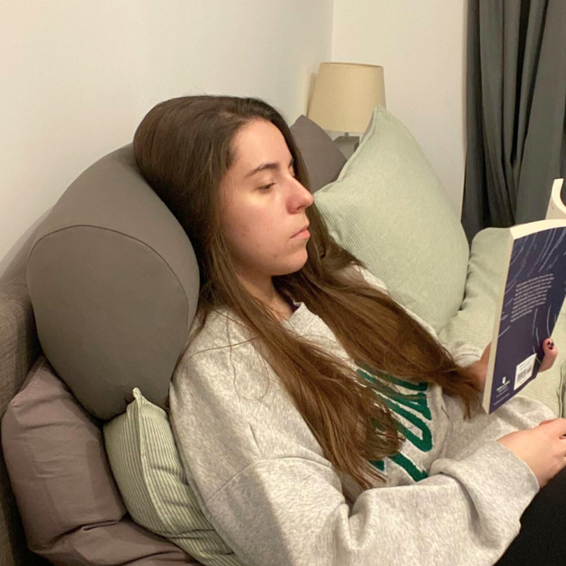 Hugger-Lifestyle-photos (1).png